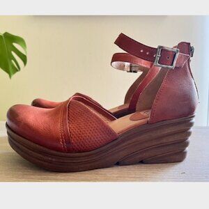 Miz Mooz Acadia Wedge Sandal